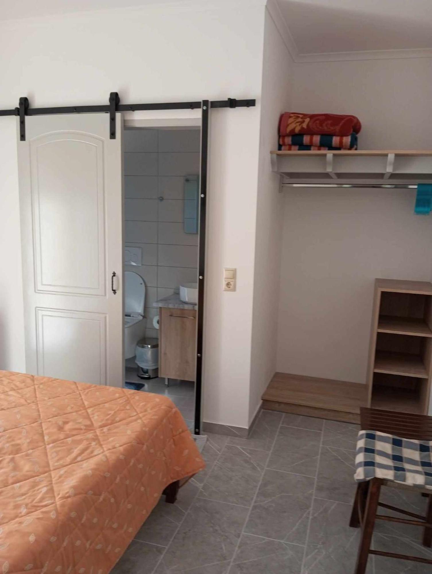 Gerekos Studios And Apartments Agios Georgios  Dış mekan fotoğraf